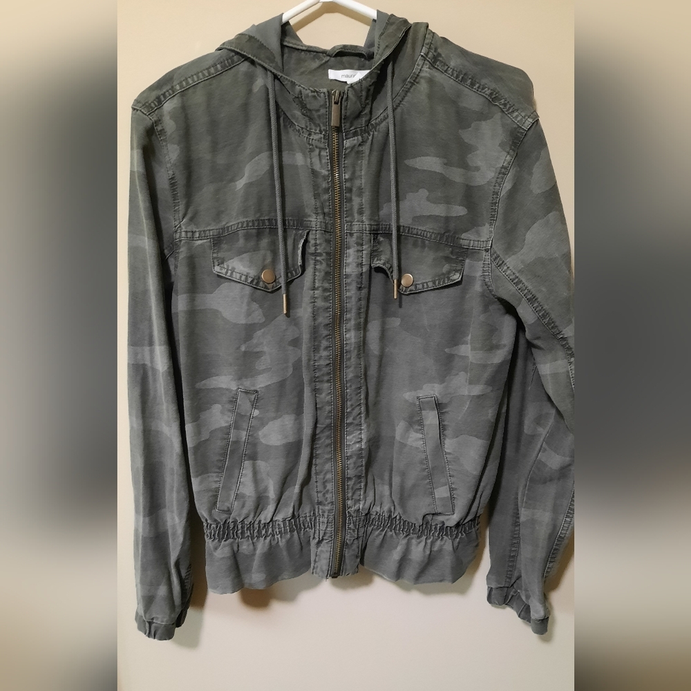 Khaki Green Jacket Size Medium